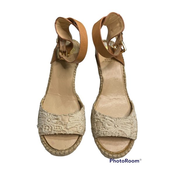 Vince Camuto Tesa Wedge Sandals Size 8M Open Toe Ankle Strap Beige Brown - Picture 1 of 8